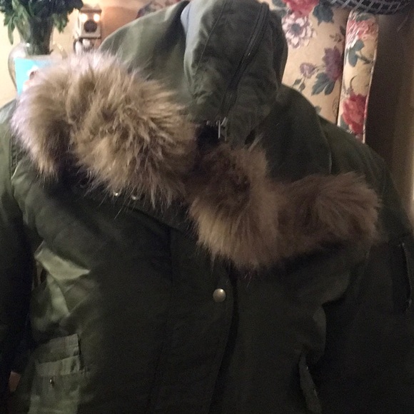 Bomber jacket - Picture 4 of 7